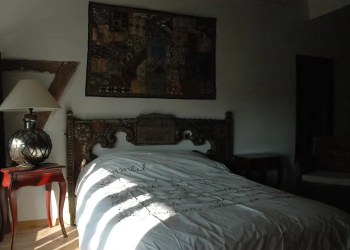 Chateau De Bed & Breakfast Clermont-les-Fermes